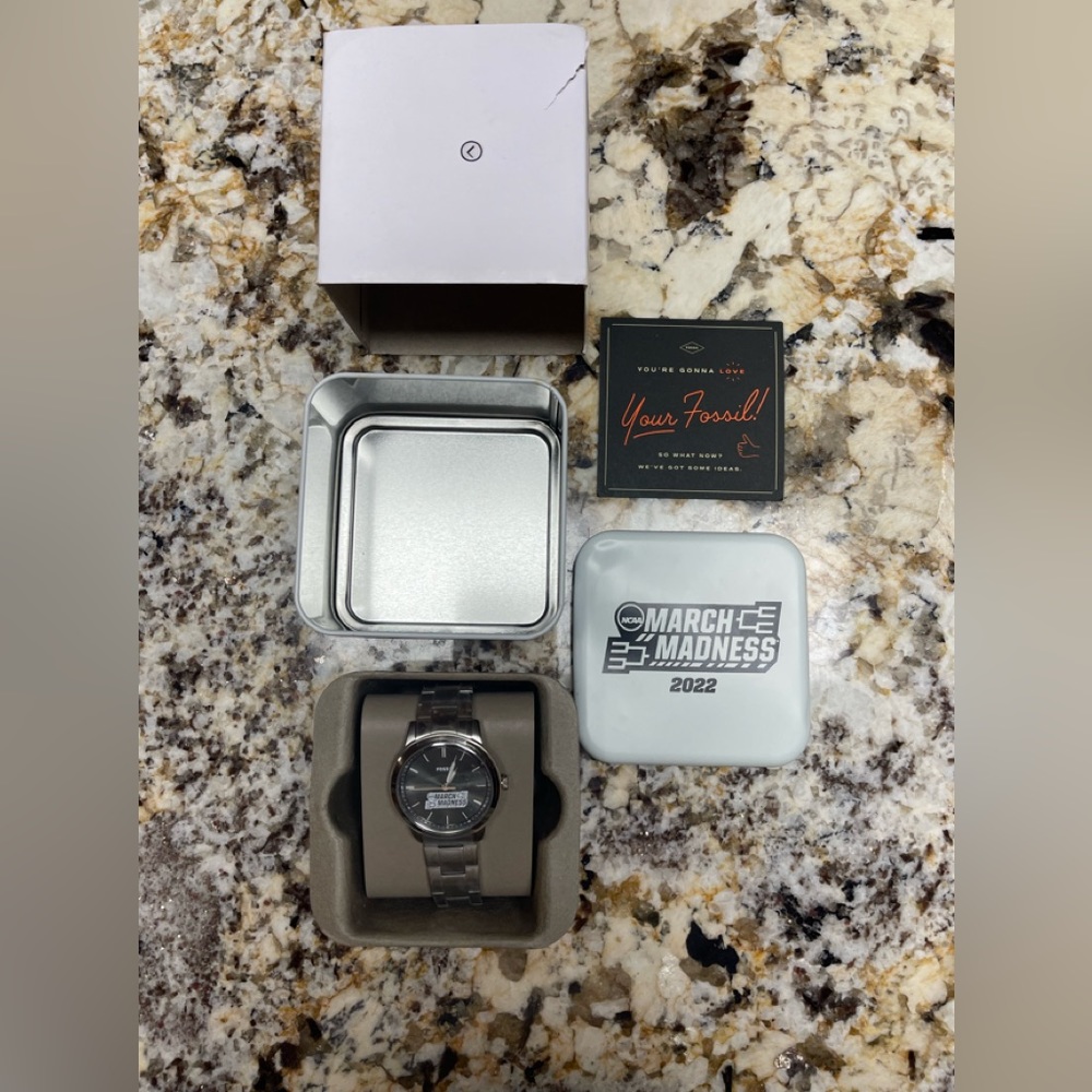Fossil March Madness Watch